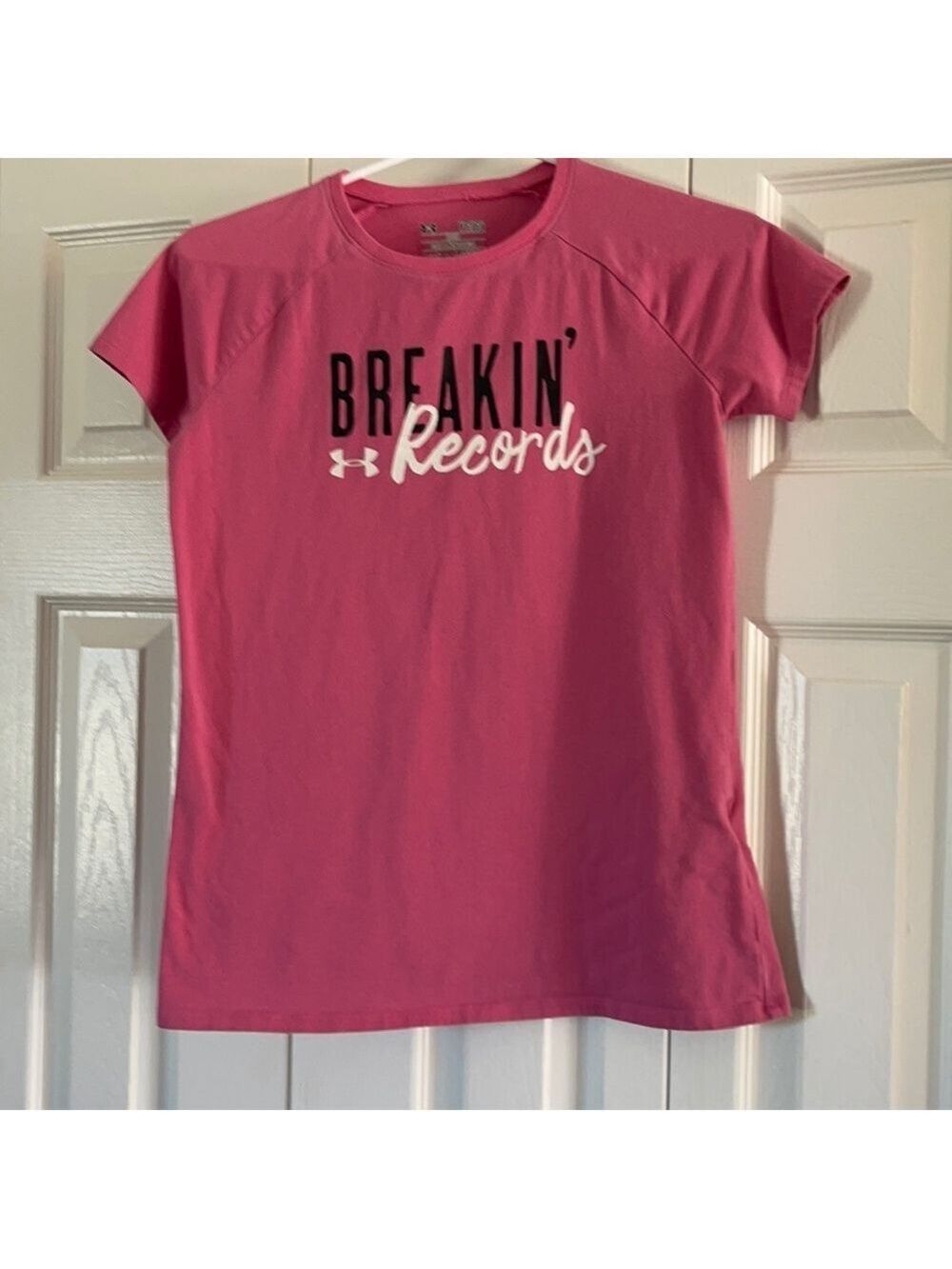Under Armour t-shirt size L 🥰🥰